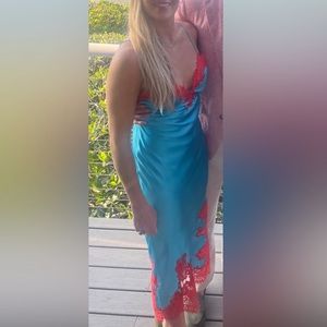 Alice and Olivia Kerr lace trim dress! Worn once! in amazing condition !